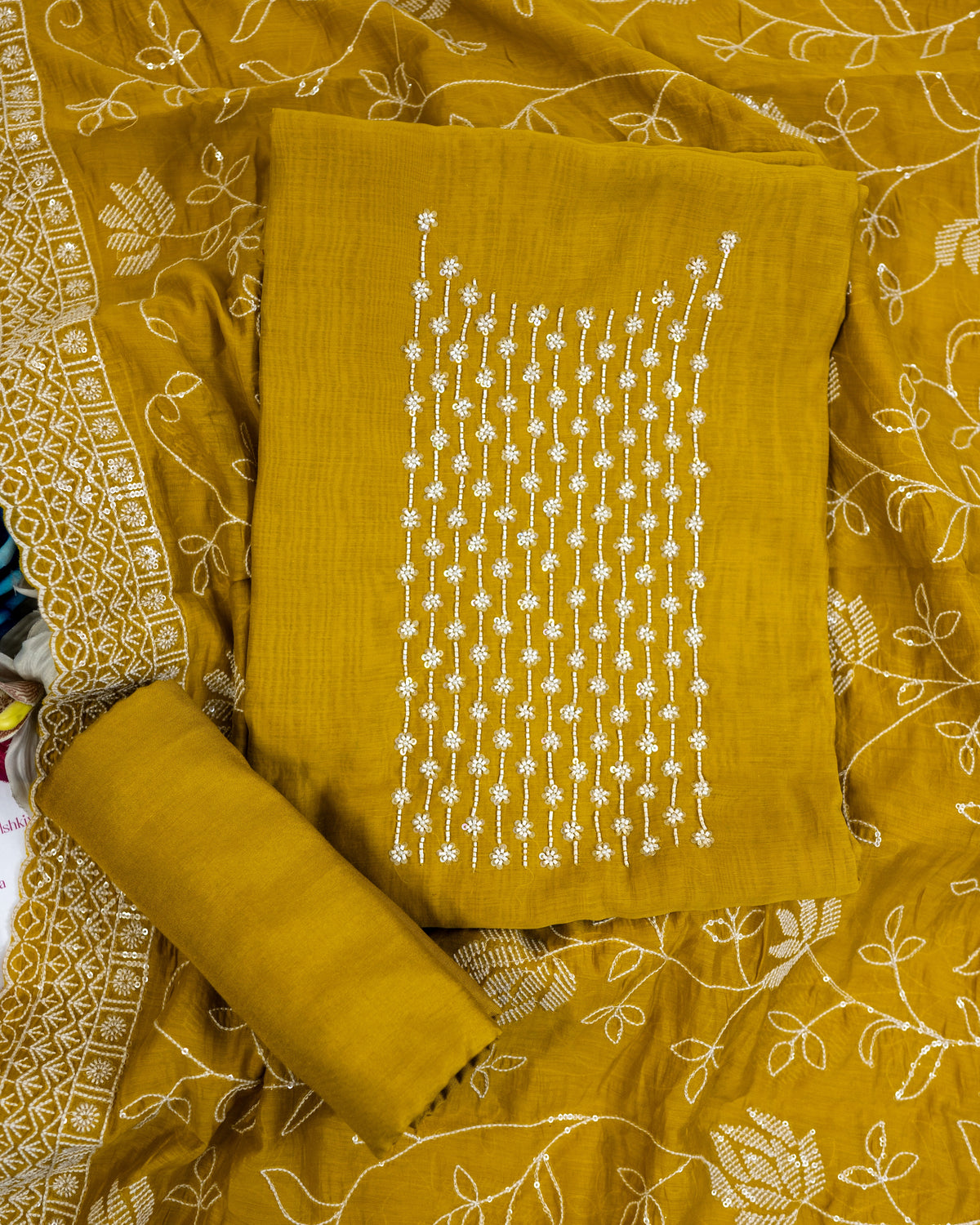 DASTAN-Unstiched Mul-Chanderi Suit set