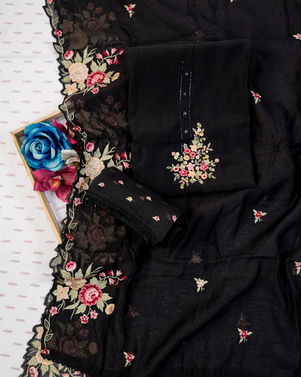 TAPISH-Unstitched Mul-Chanderi Suit Set