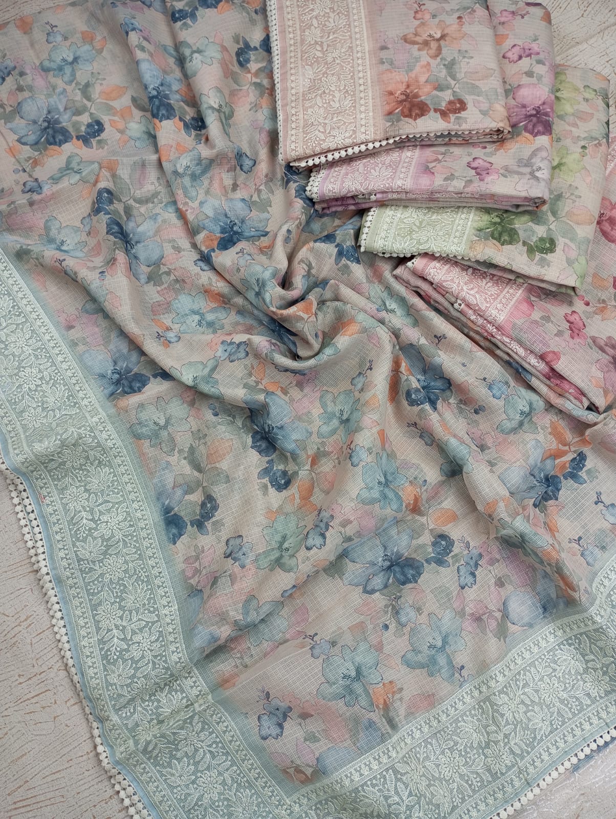 PASTEL HUES