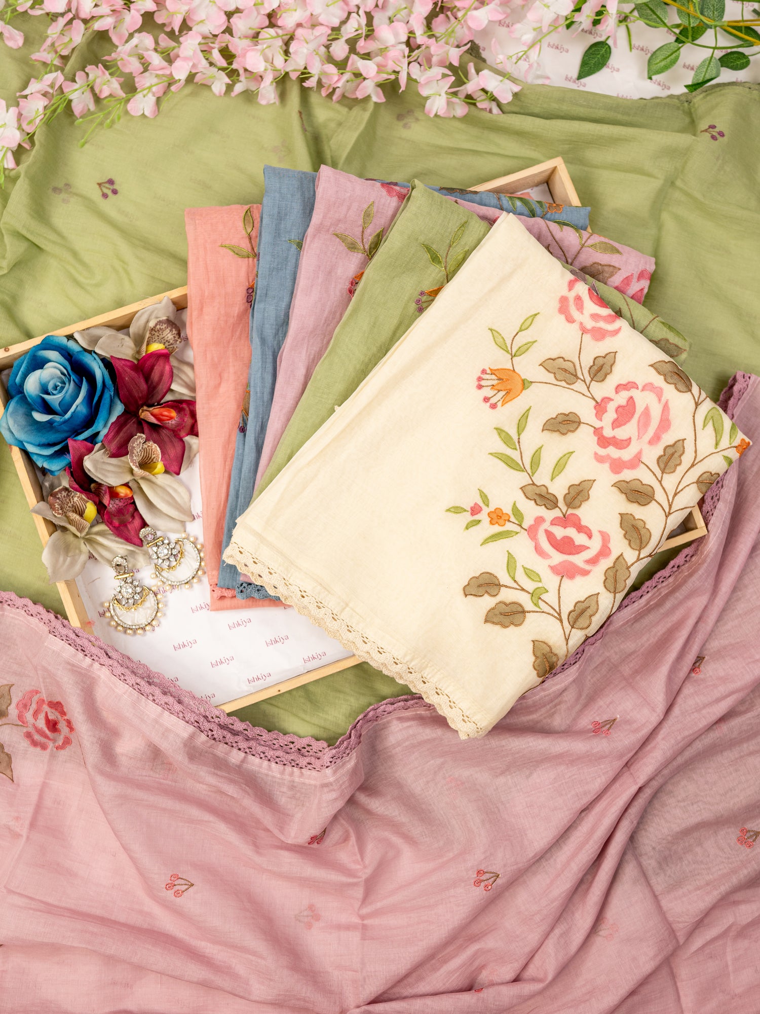 GULAAB-Unstitched Mul-Chanderi Suit Set