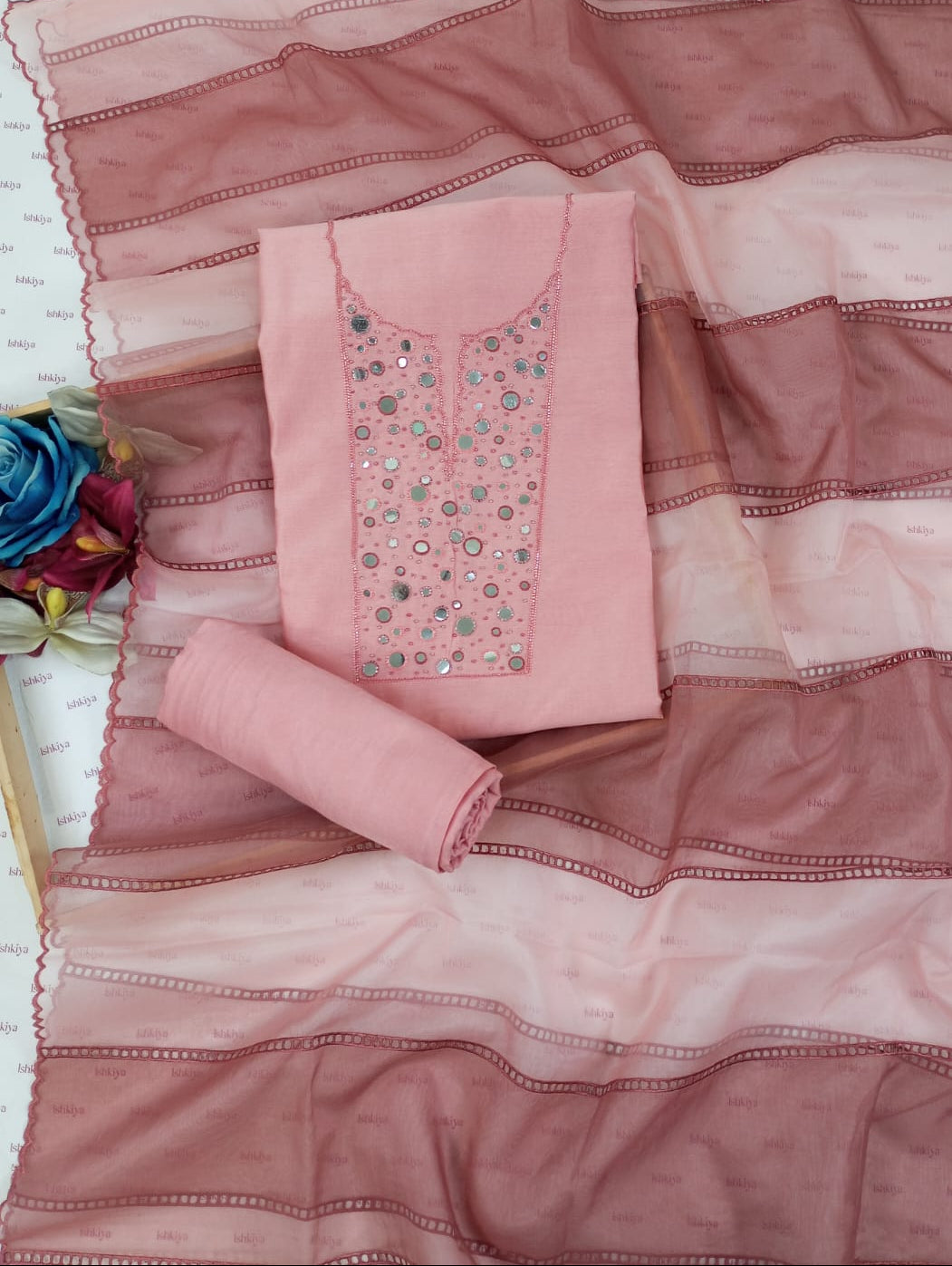 PARCHAAI-Unstiched Mul-Chanderi Suit set