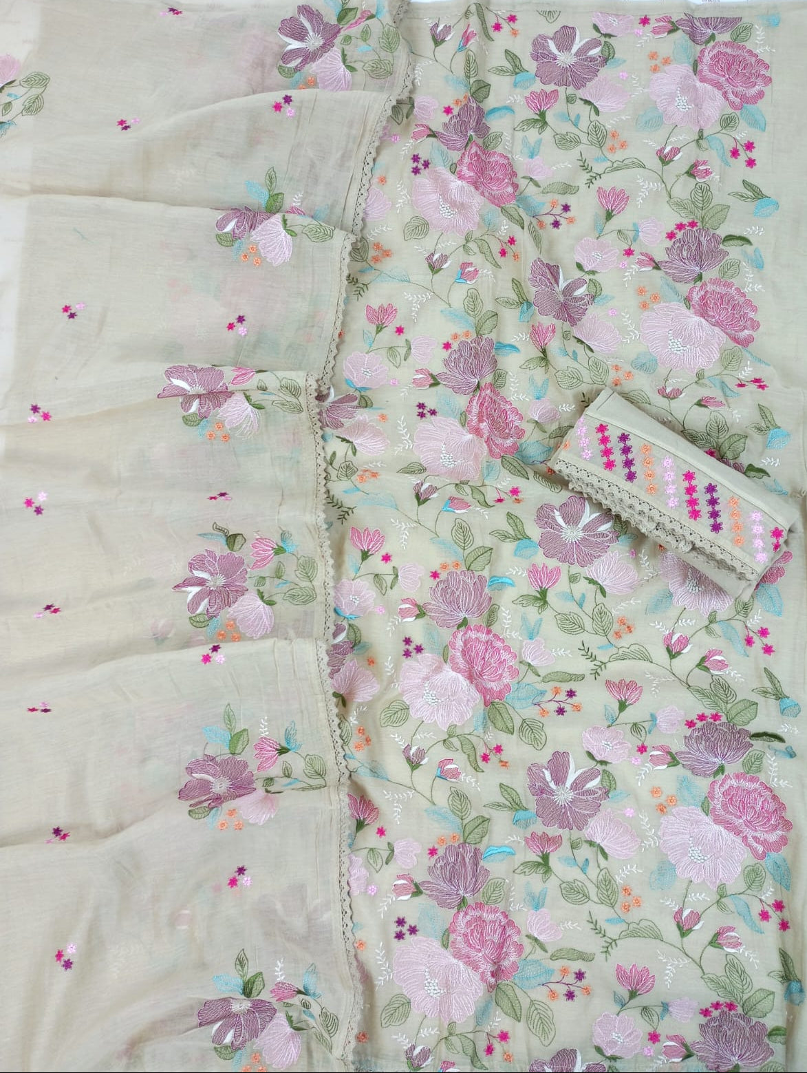 GULNAR-Unstiched Mul-Chanderi Suit set