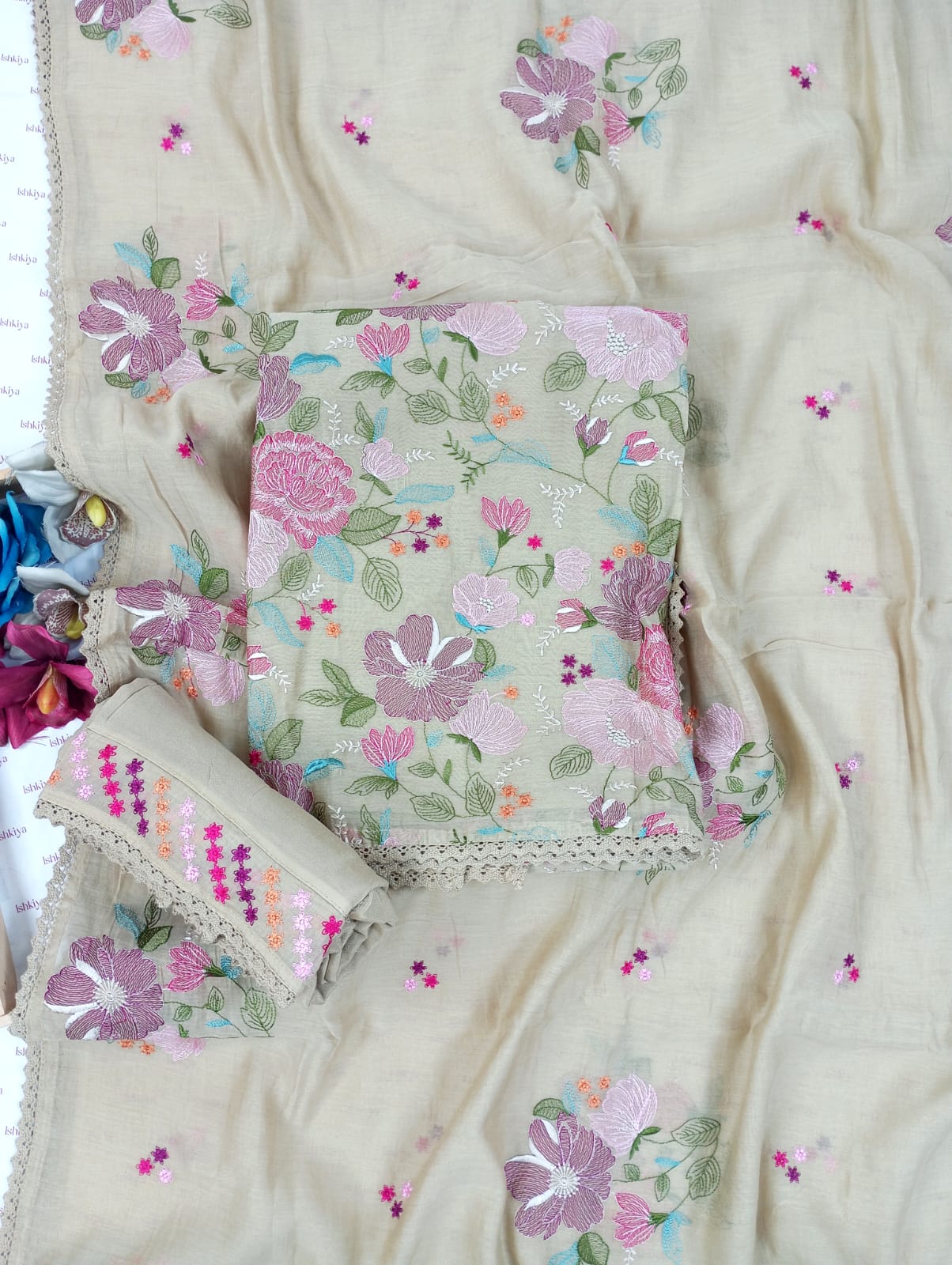 GULNAR-Unstiched Mul-Chanderi Suit set