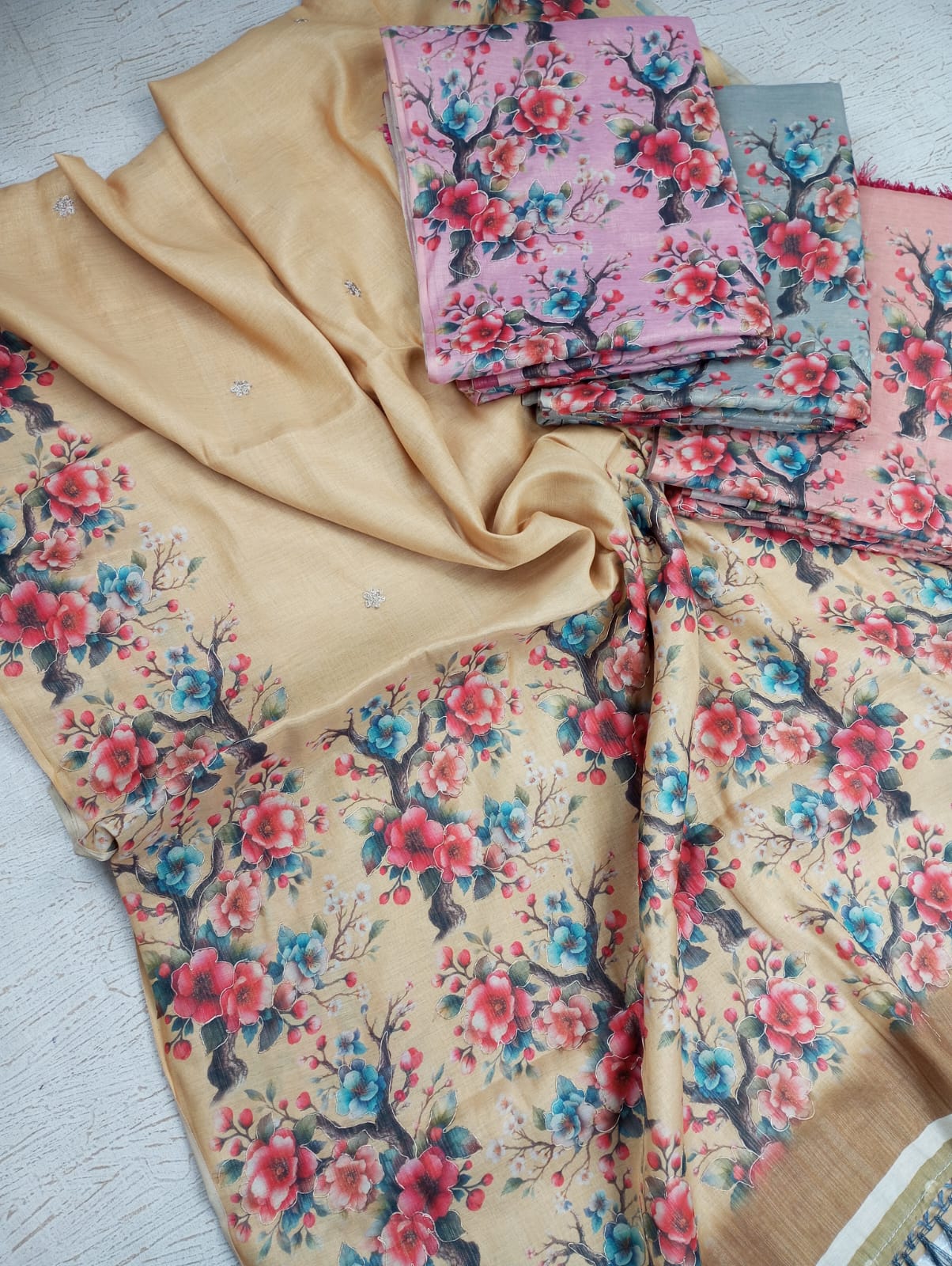 BLOSSOM CHARM