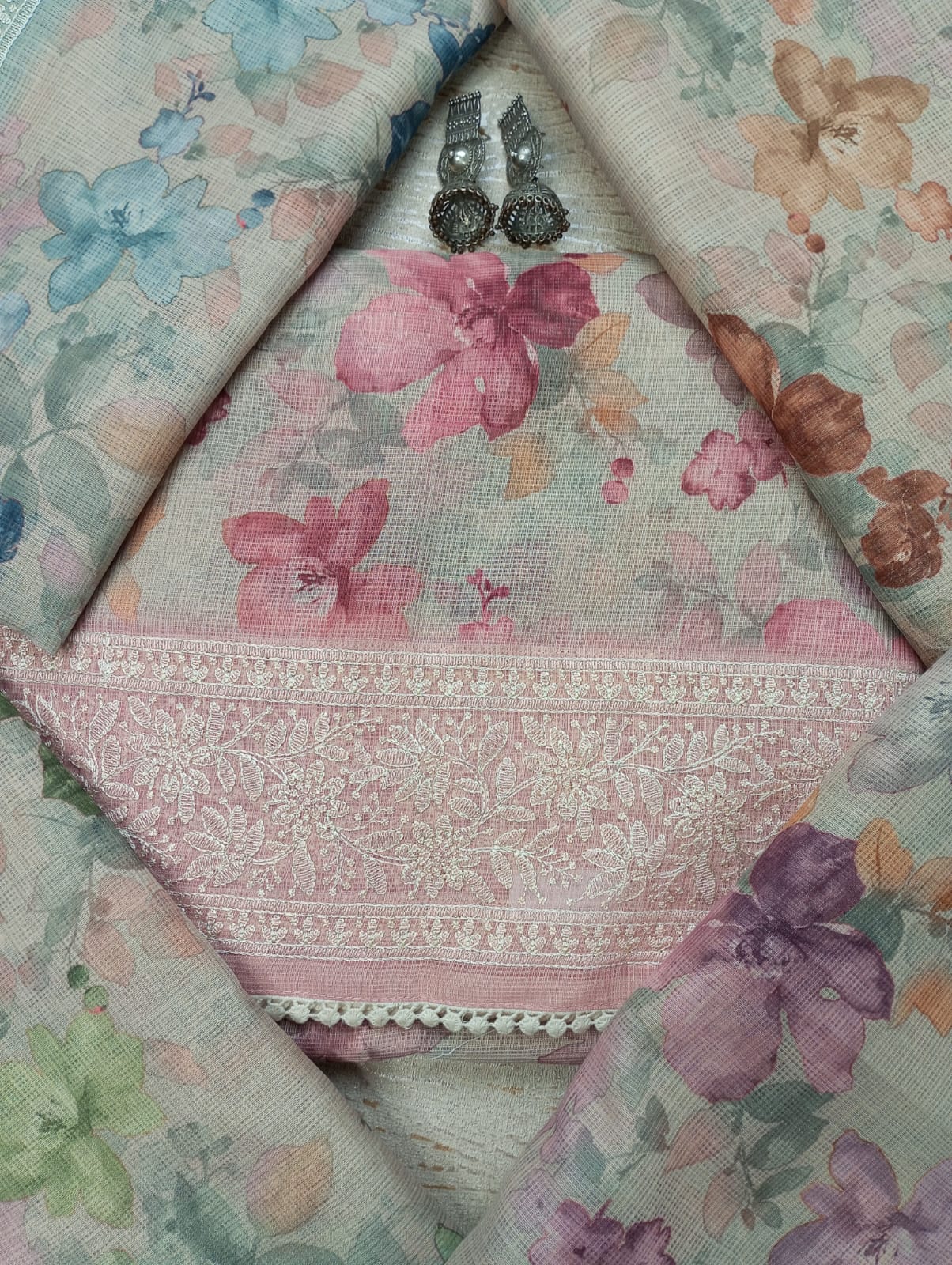 PASTEL HUES
