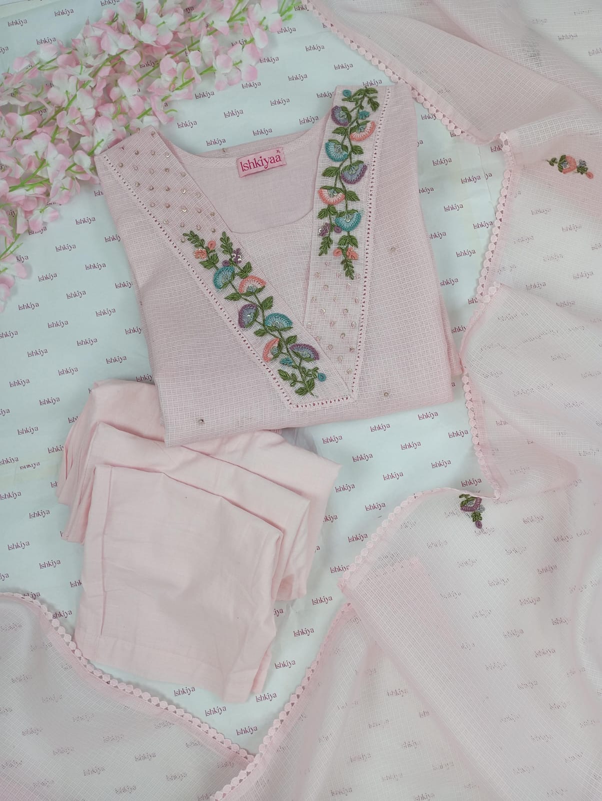 AYNAA-Stitched Kota Suit Set