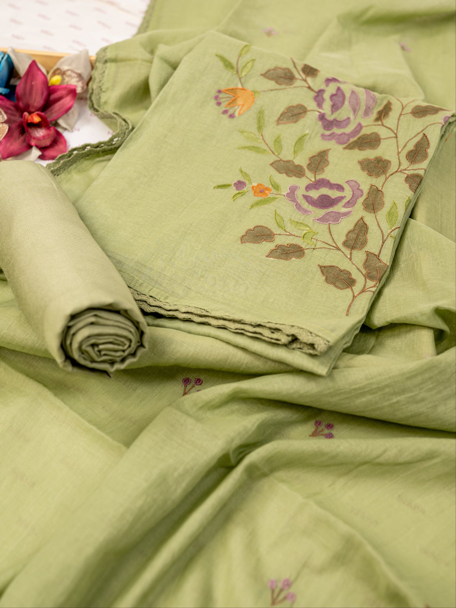 GULAAB-Unstitched Mul-Chanderi Suit Set