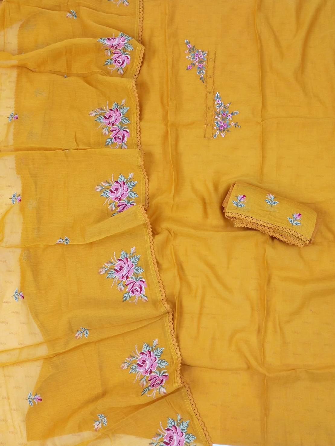 SAFAR-Unstiched Mul-Chanderi Suit set