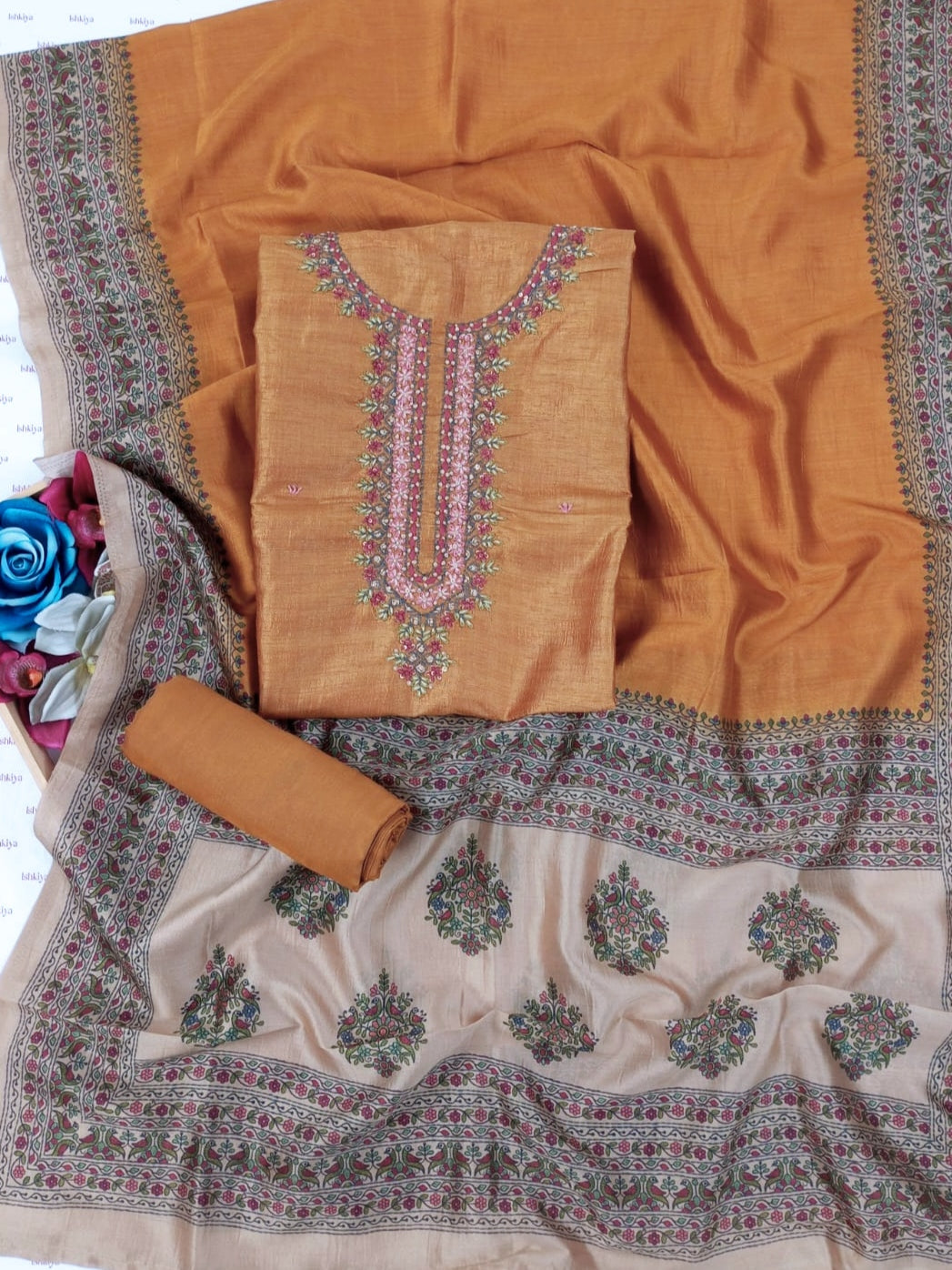 KAHAANI-Unstitched Linen Tissue Suit Set