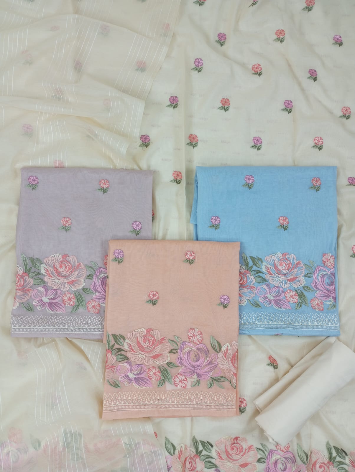 SADA-Unstiched Mul-Chanderi Suit set